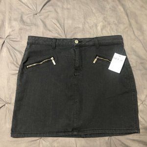 GUESS Black Denim Skirt